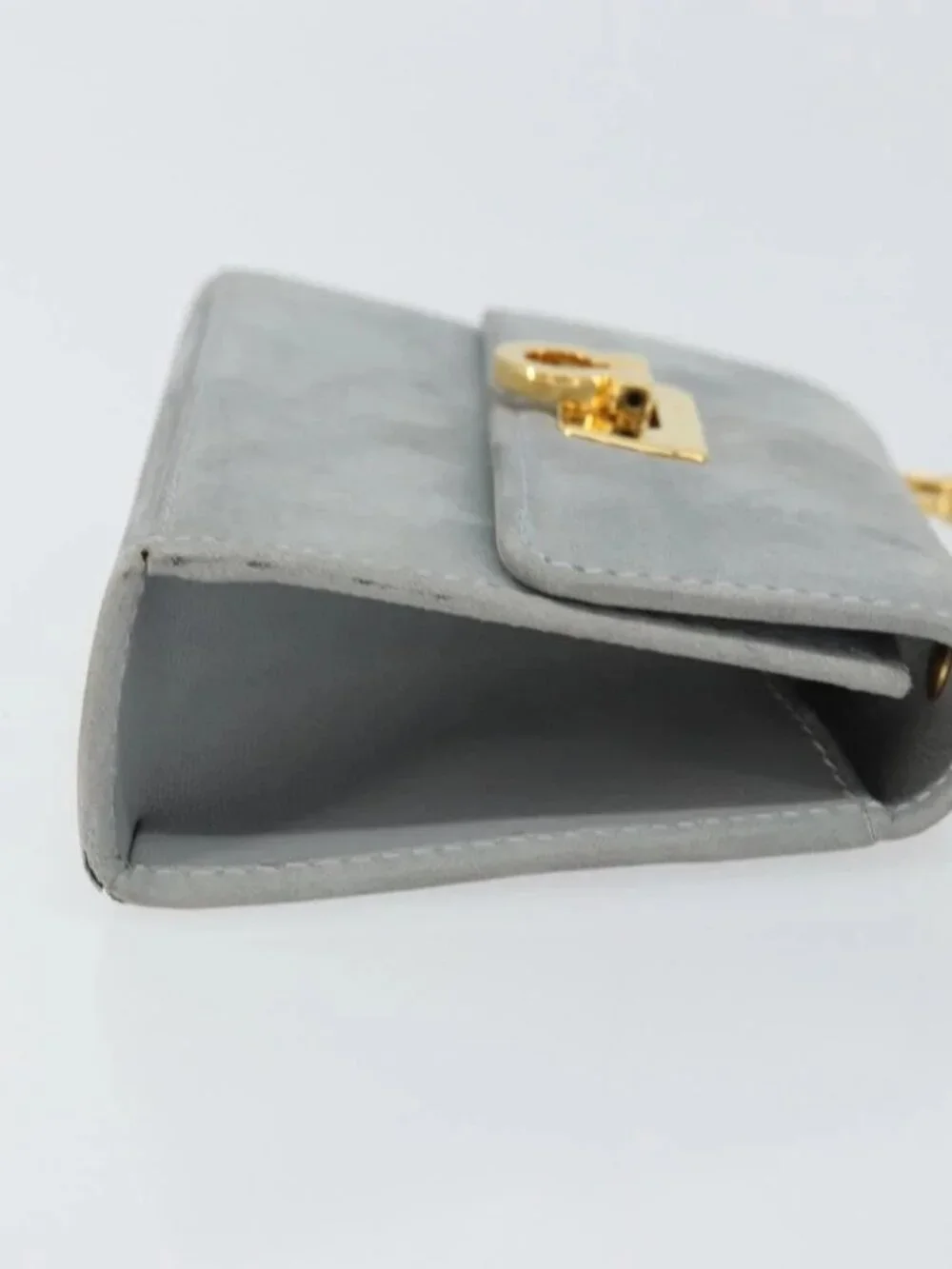 Salvatore Ferragamo Gancini Chain Shoulder Pouch Suede Gray Gold Auth 163100V